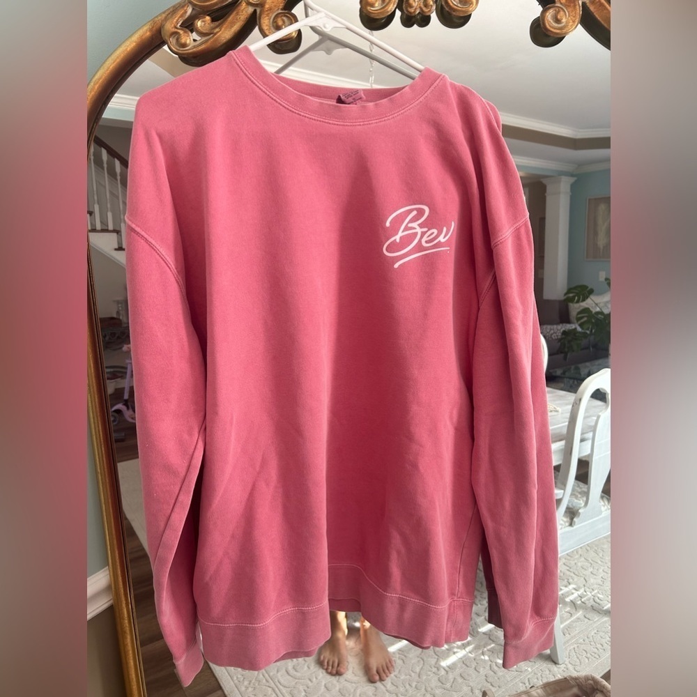 Women’s Bev “Made by Chicks” Crew sweatshirt size XL